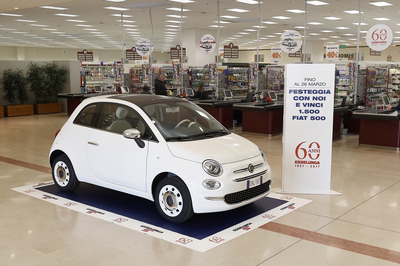 Fiat 500 in palio con la spesa da Esselunga