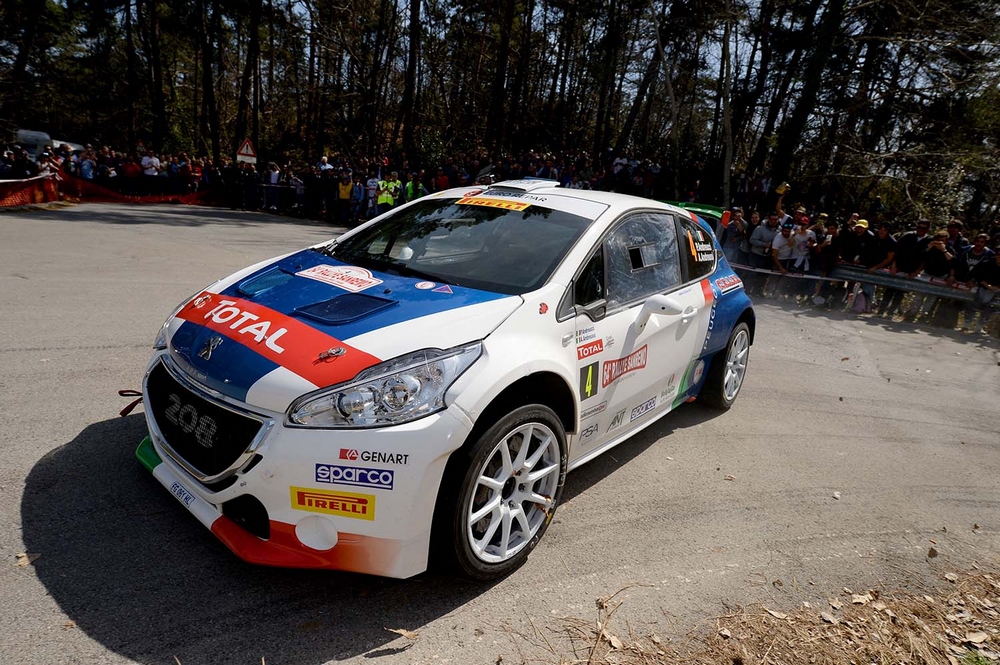 Hayden Paddon su Hyundai i20 R5 protagonista della prima giornata del Rally Sanremo