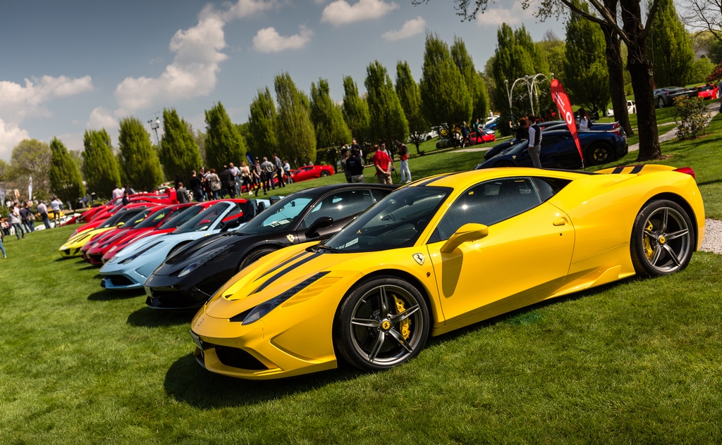 Cars and Coffee a Brescia