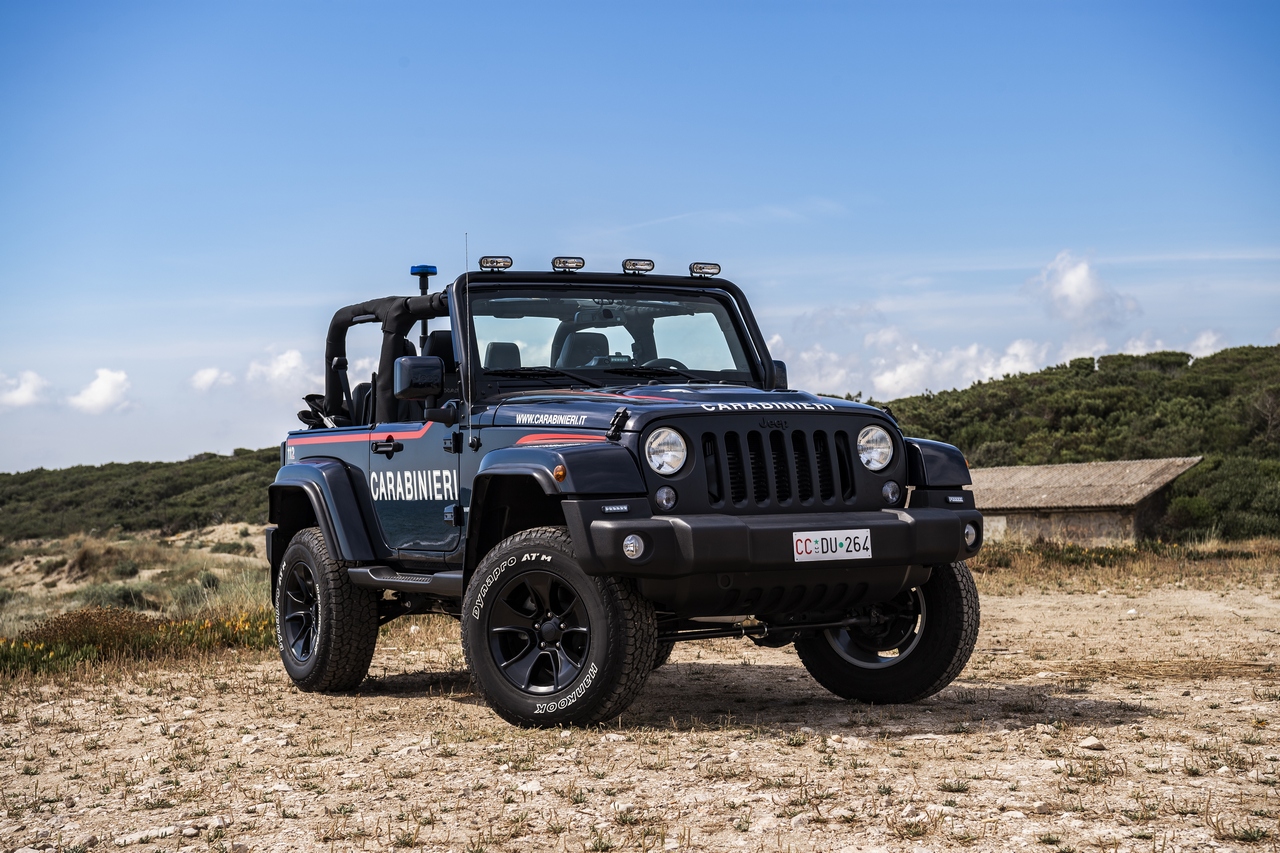 Jeep Wrangler ai carabinieri