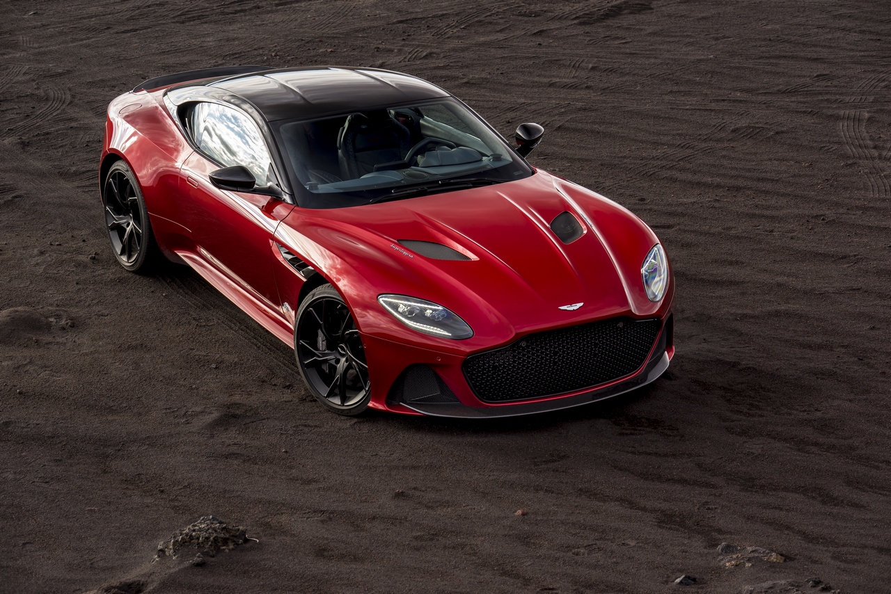 DBS Superleggera