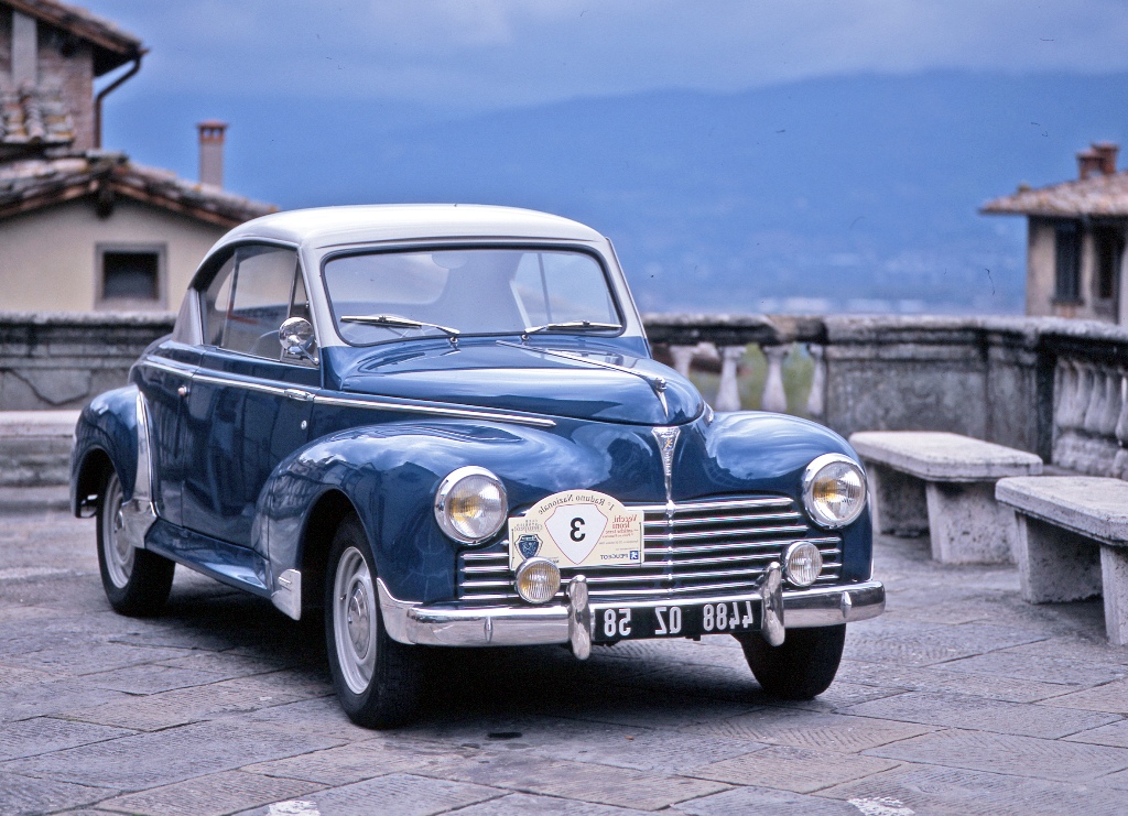 Peugeot 203