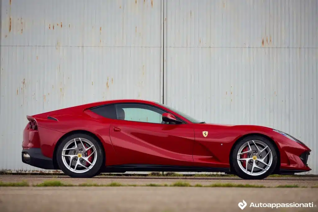 ferrari 812 superfast