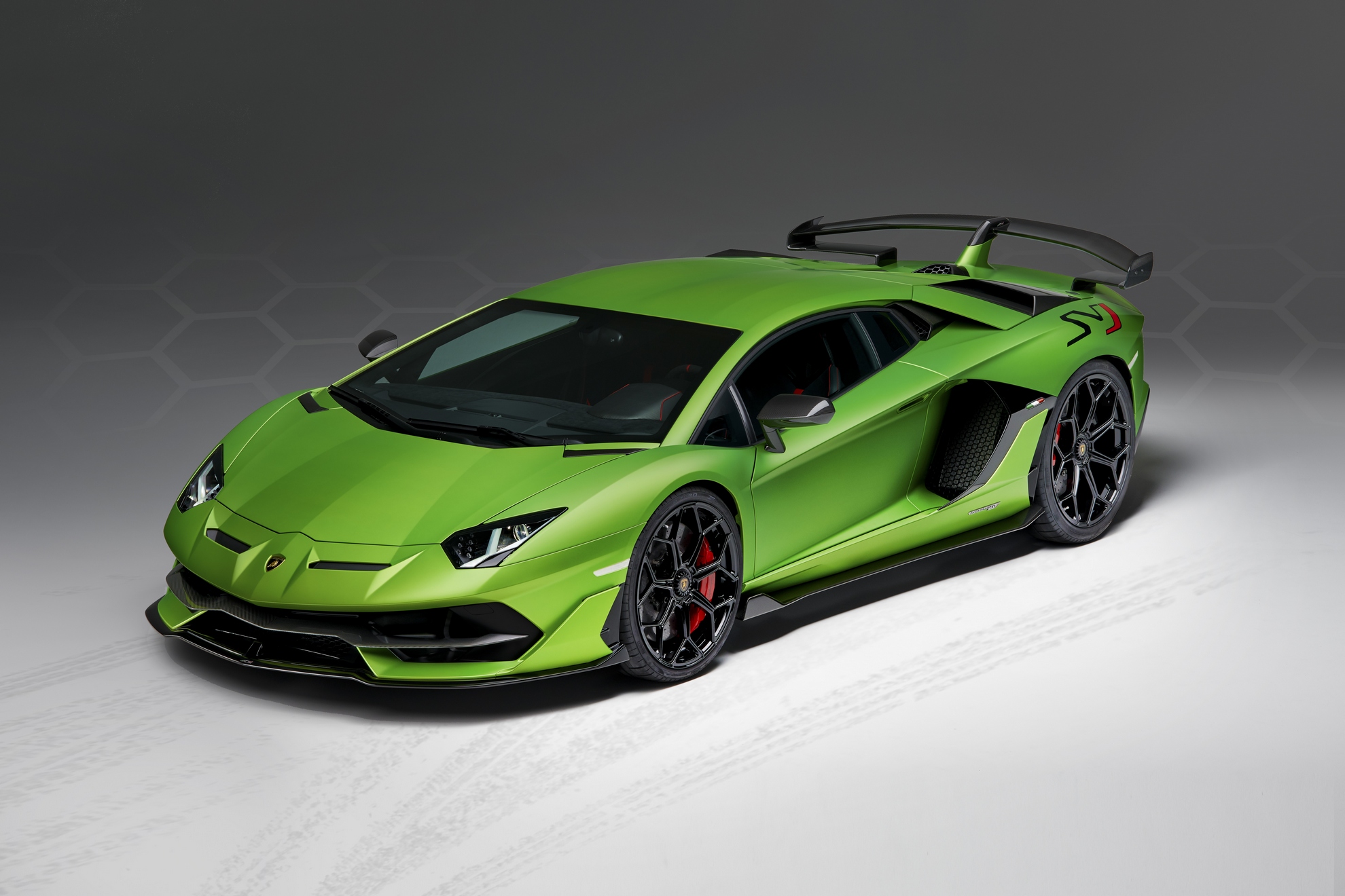 Lamborghini Aventador SVJ: animale da pista