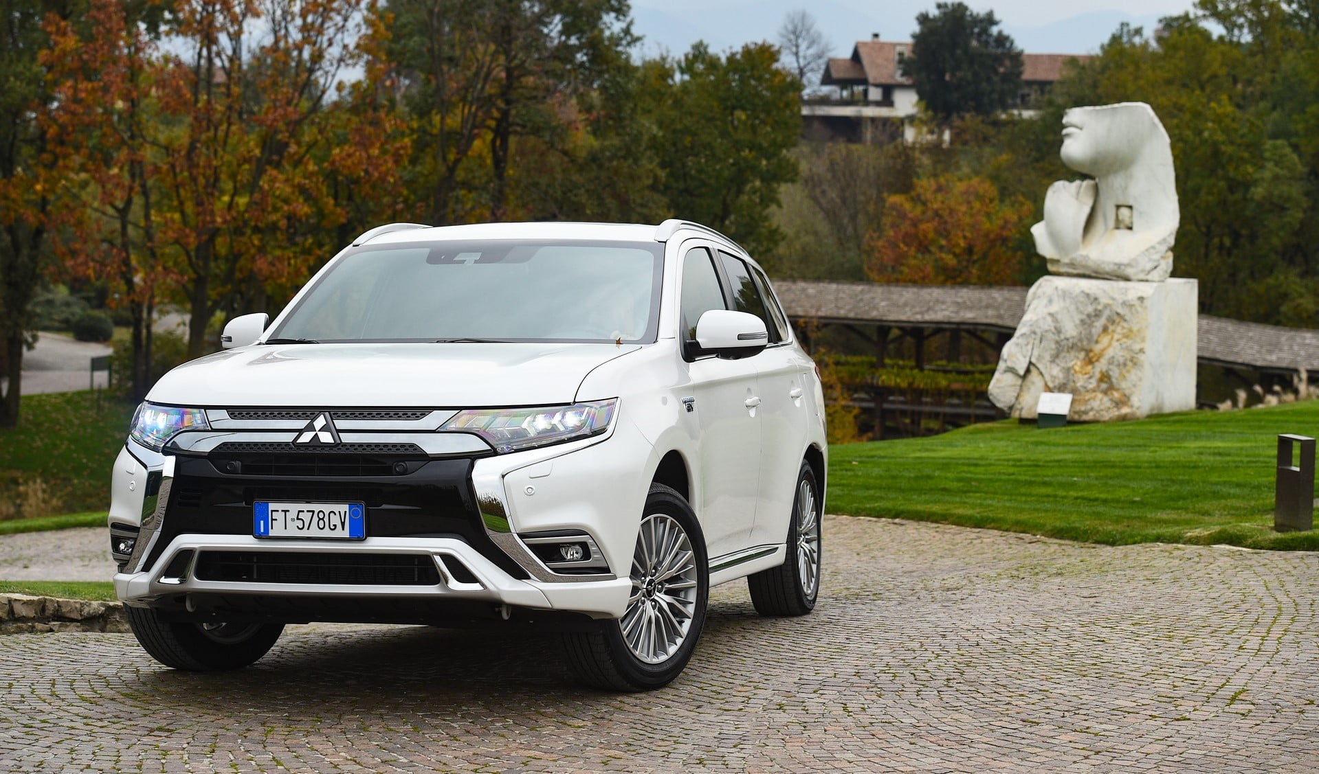 Mitsubishi Outlander PHEV