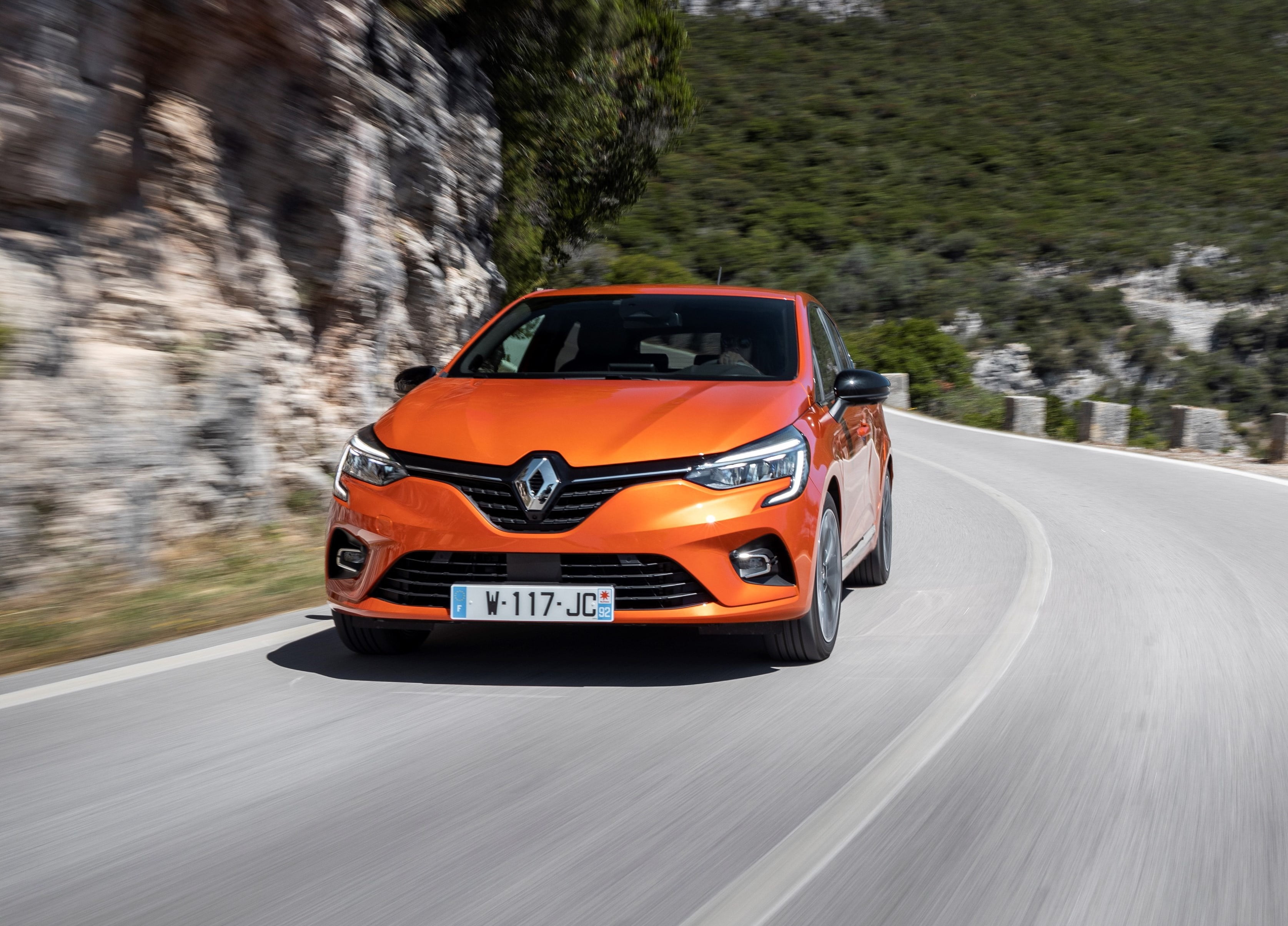 prezzo renault clio 2019