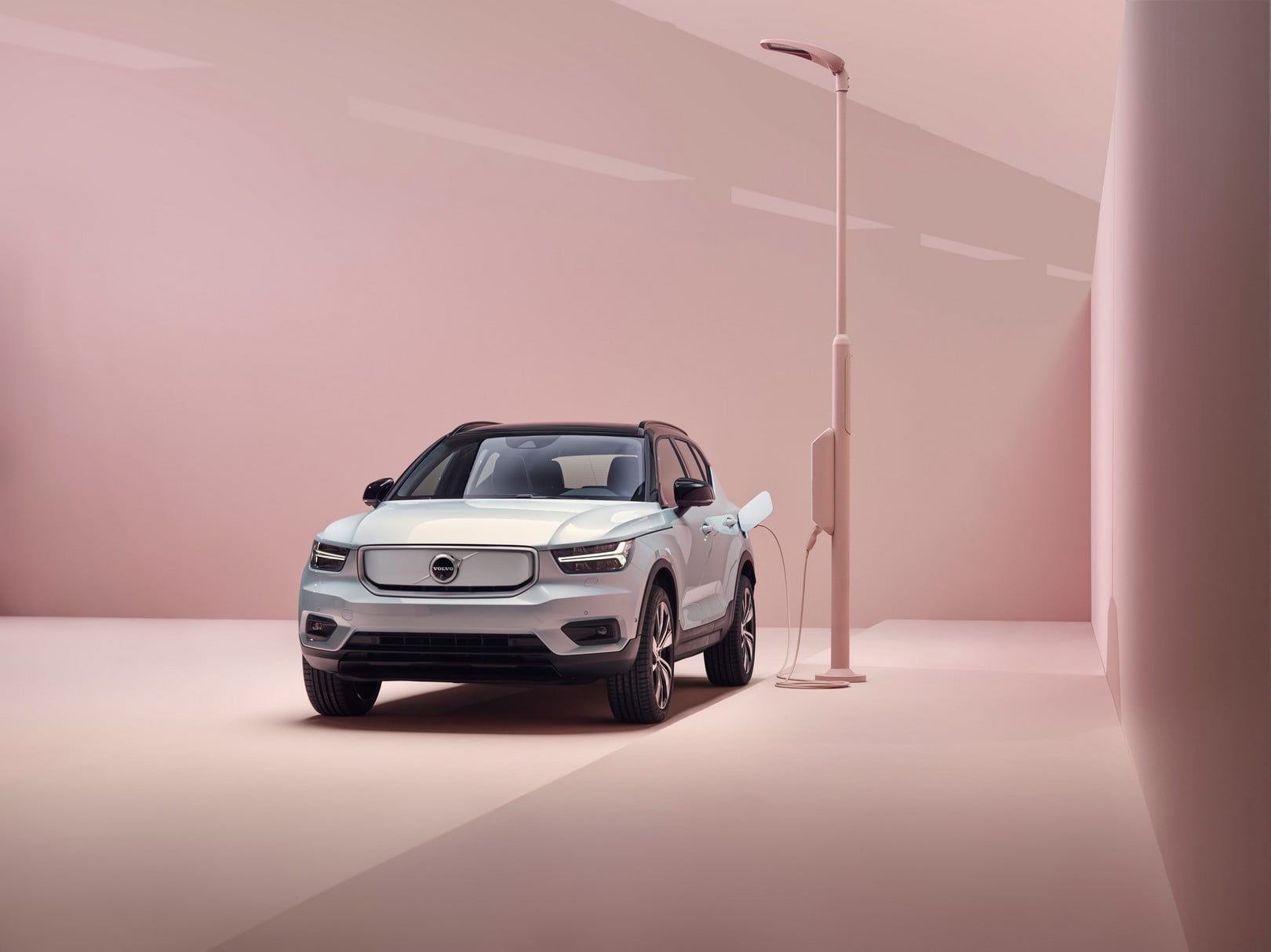 Volvo XC40 elettrica