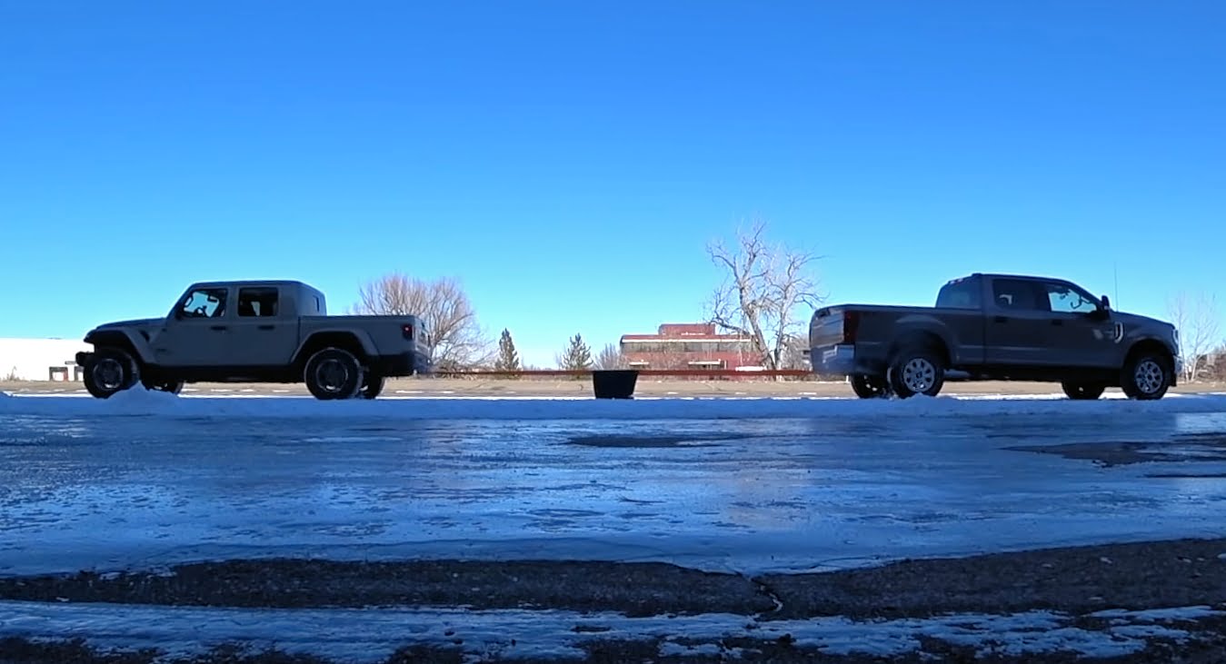 Gladiator vs Ford F-250 tiro alla fune