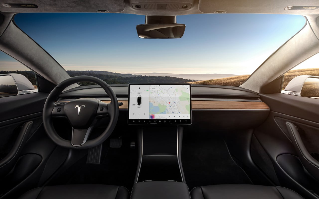 Interni tesla model 3