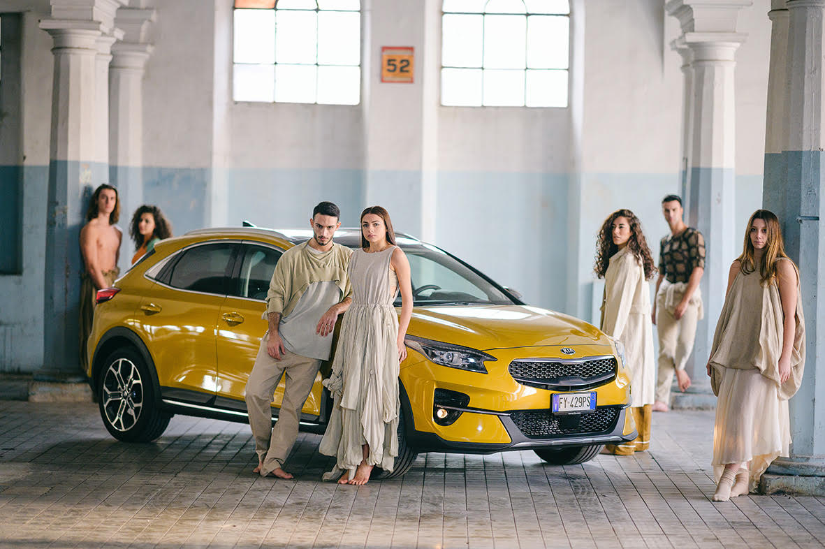 Kia XCeed protagonista del video di Levante