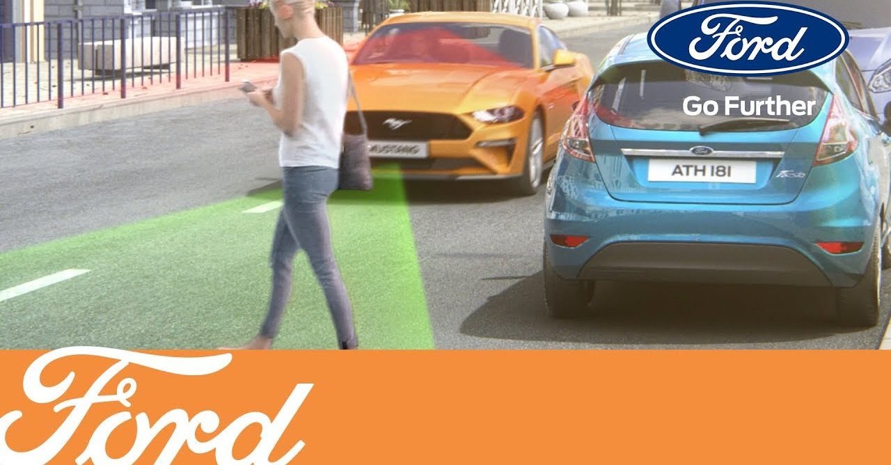 Tecnologia Ford ai raggi X: Pre-Collision Assist