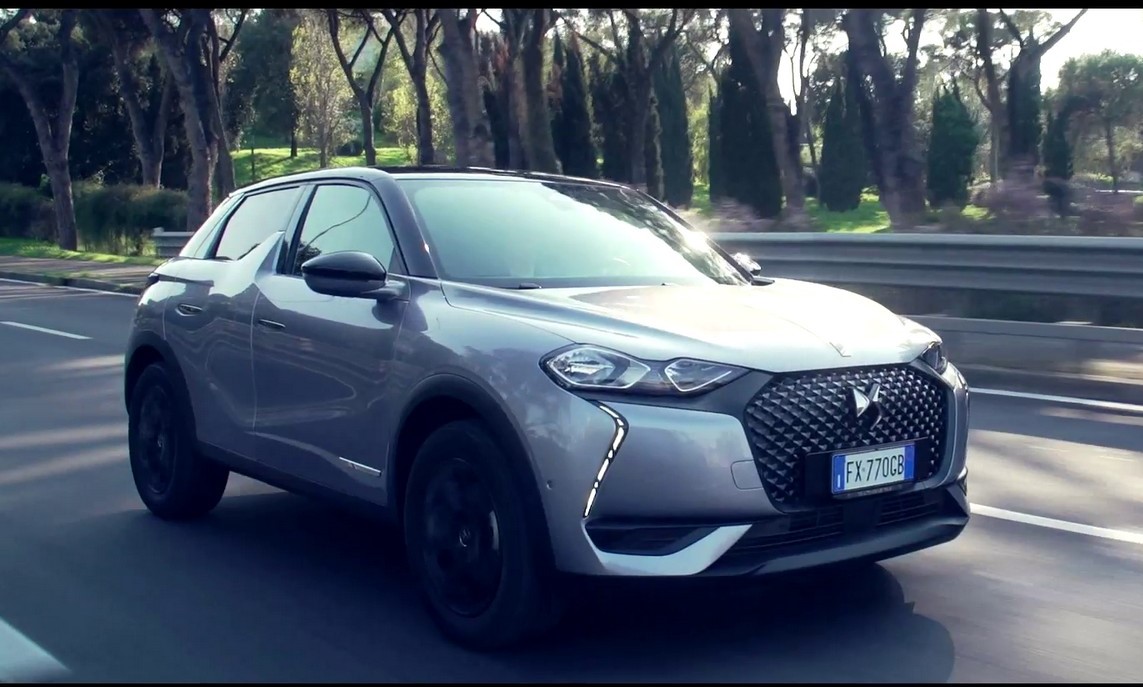 ds 3 crossback performance line