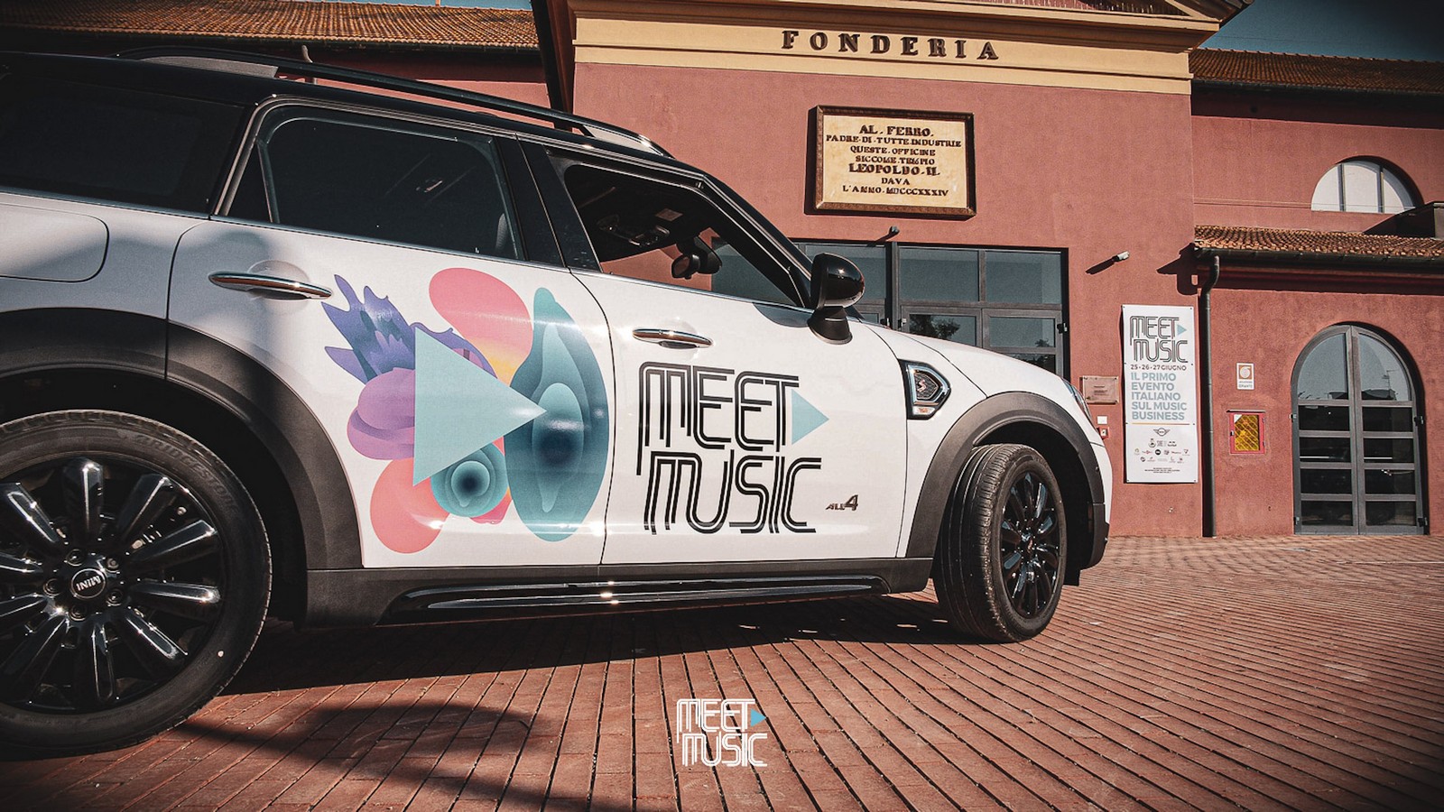 mini meets music