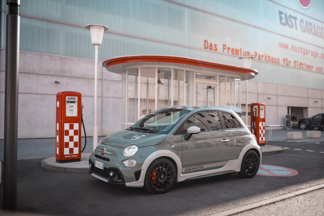 Abarth 695 70° anniversario