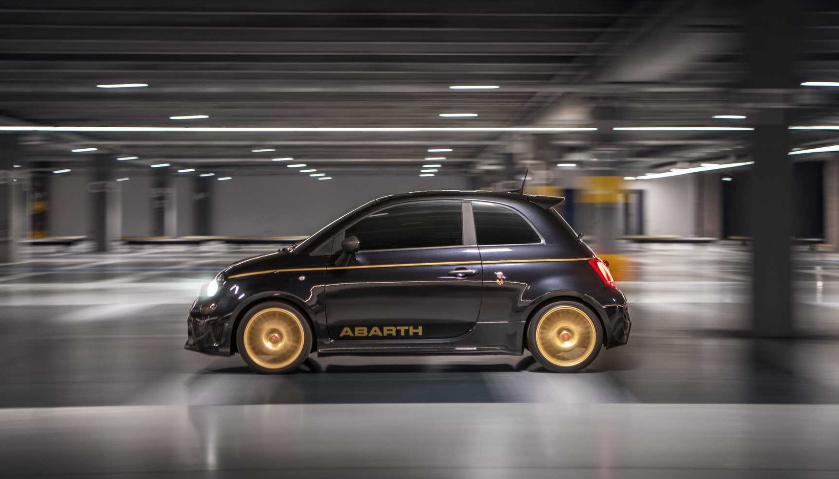 Abarth 595 Scorpioneoro