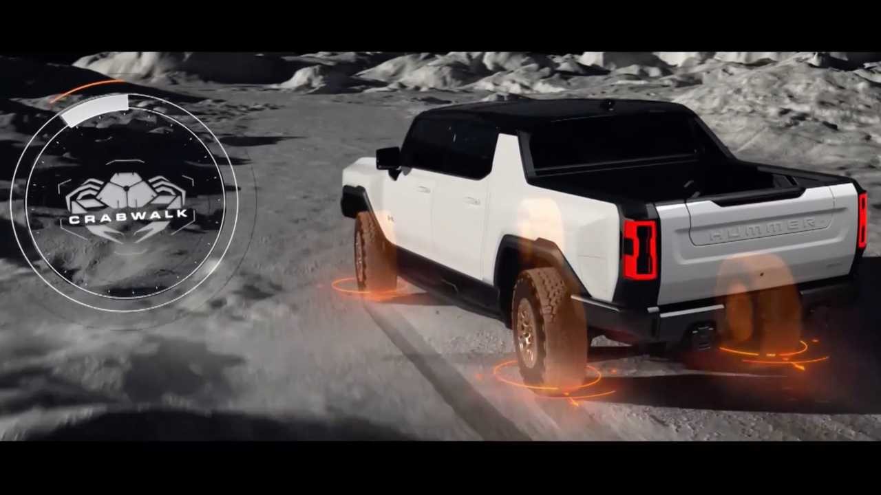 Hummer CrabWalk: il nuovo pick-up elettrico si muove come un granchio [VIDEO]