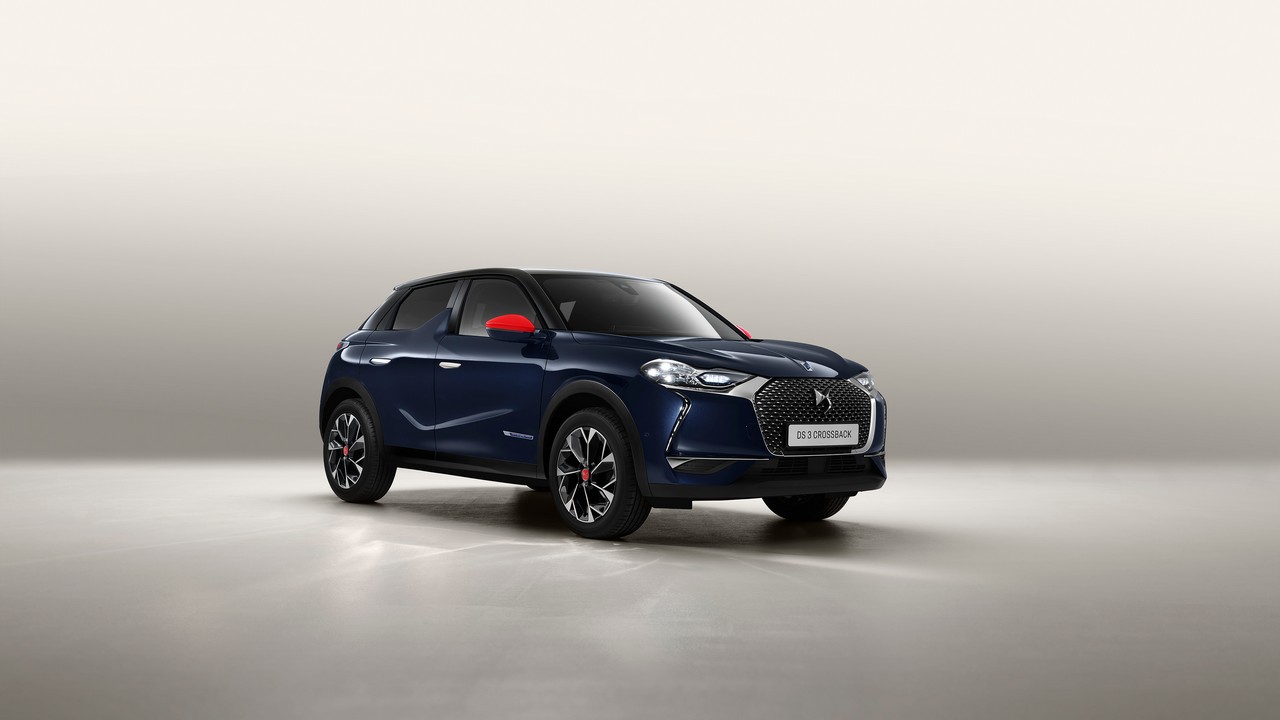 DS 3 CROSSBACK INES DE LA FRESSANGE PARIS