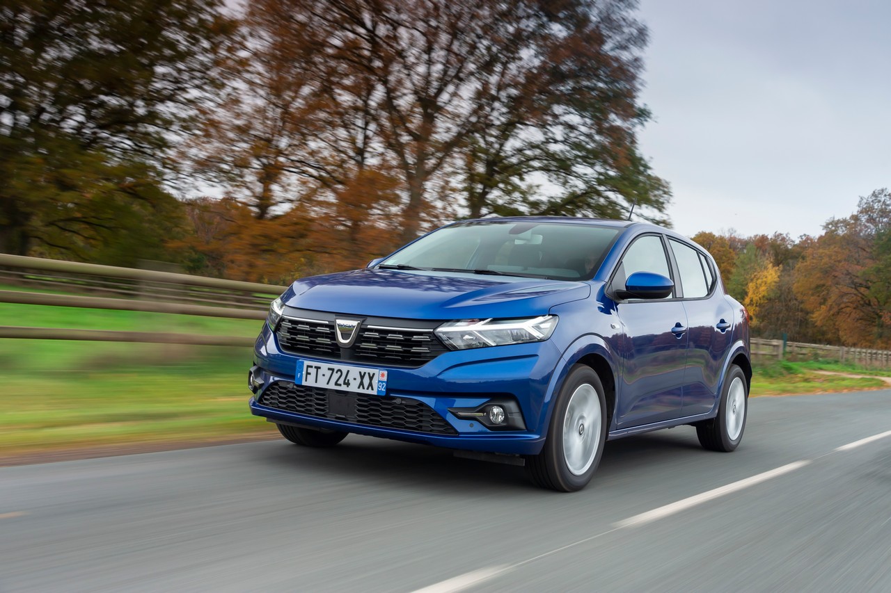 dacia sandero 2021 prime impressioni