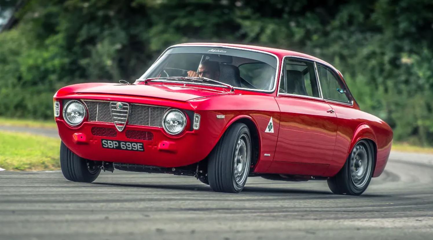 alfaholics giulia gta-r 290