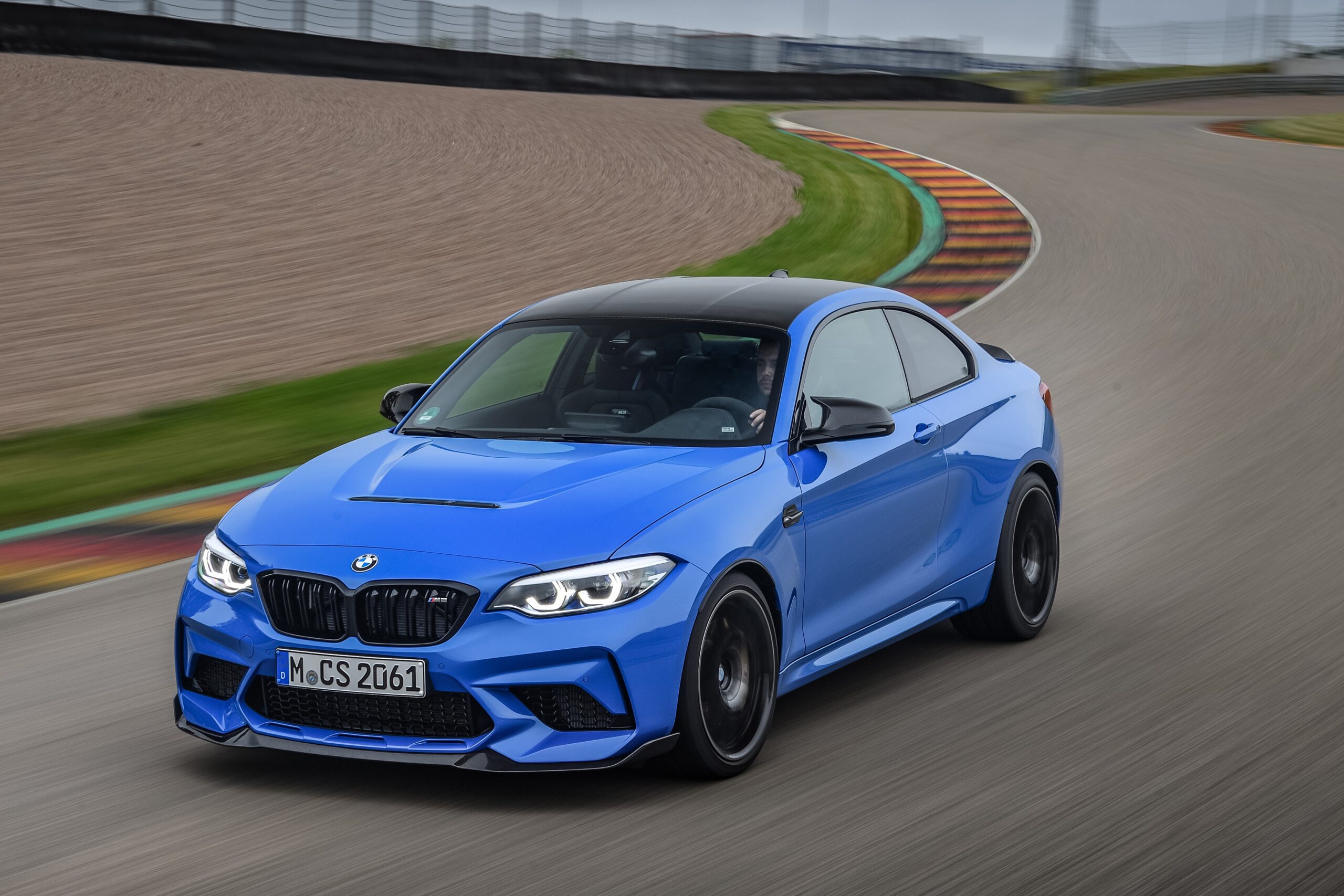 BMW M2 CS