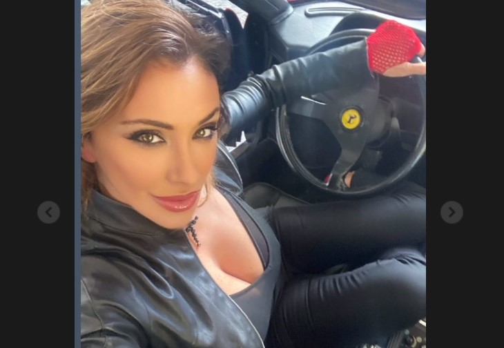 sabrina salerno sulla ferrari