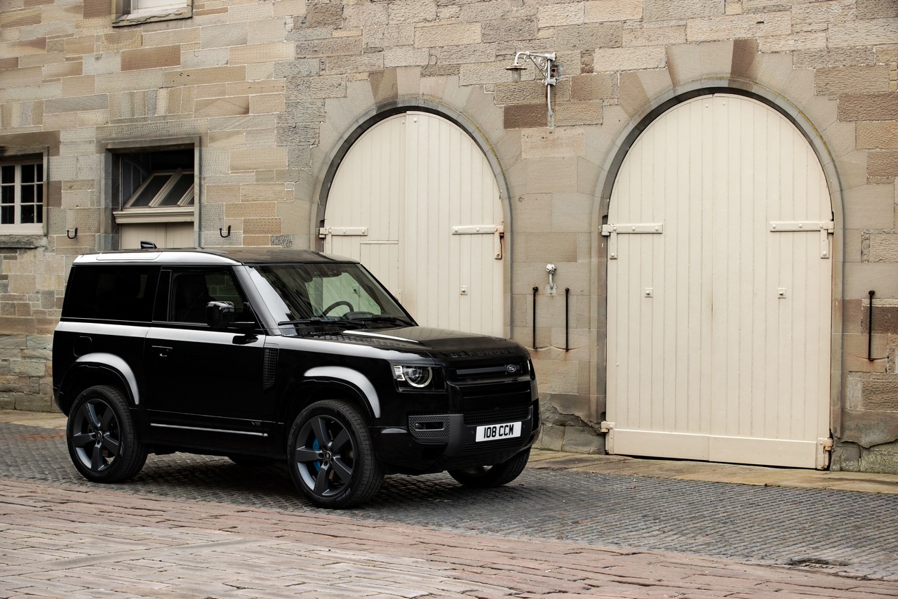 land rover defender v8