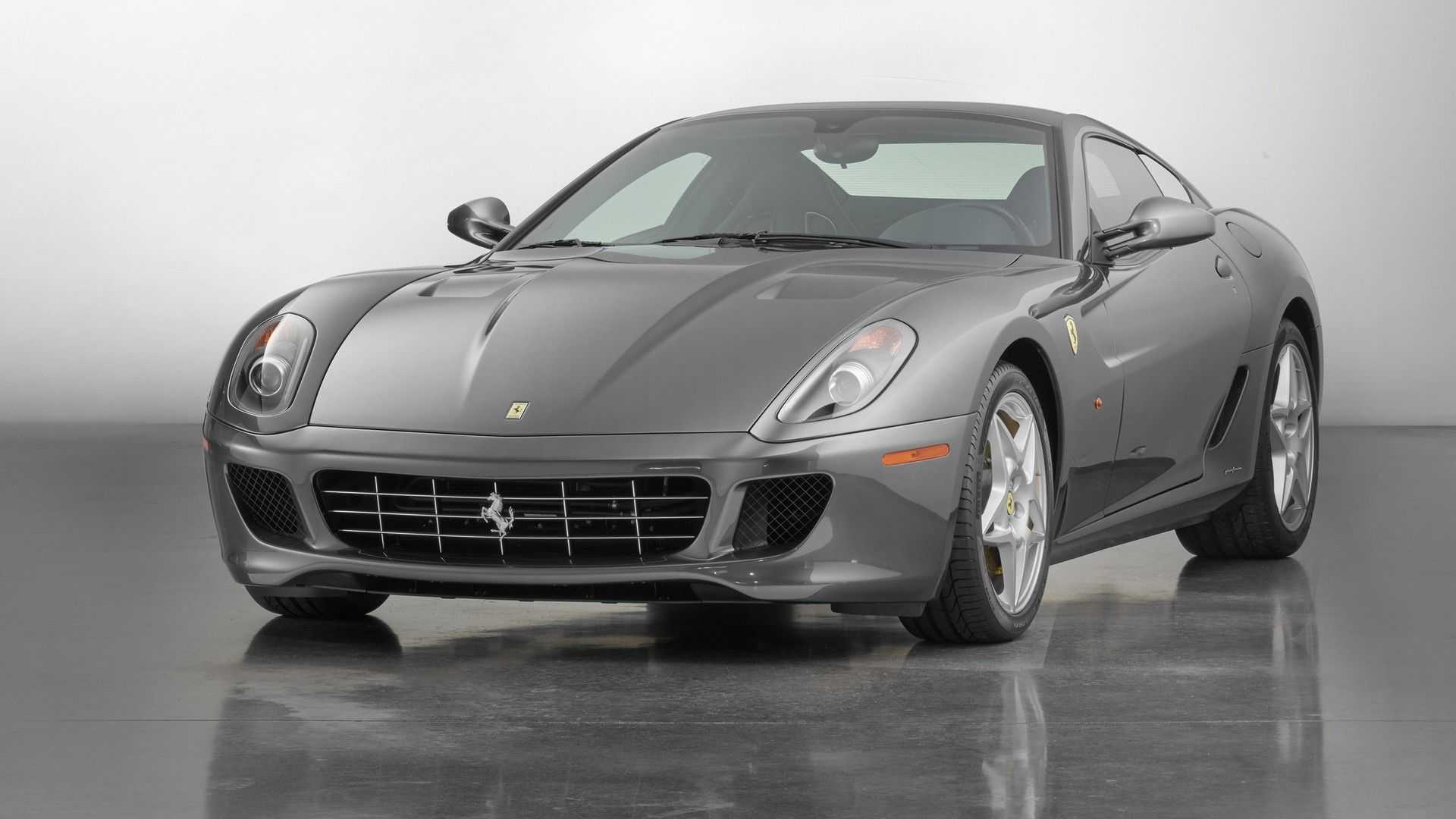 Ferrari 599 GTB Fiorano: all’asta un introvabile modello con cambio manuale