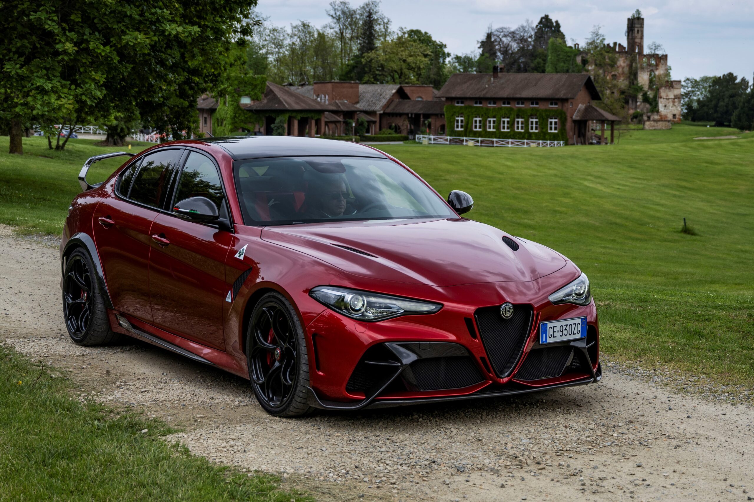 Primo contatto con la Alfa Romeo Giulia GTAm: il nostro VIDEO