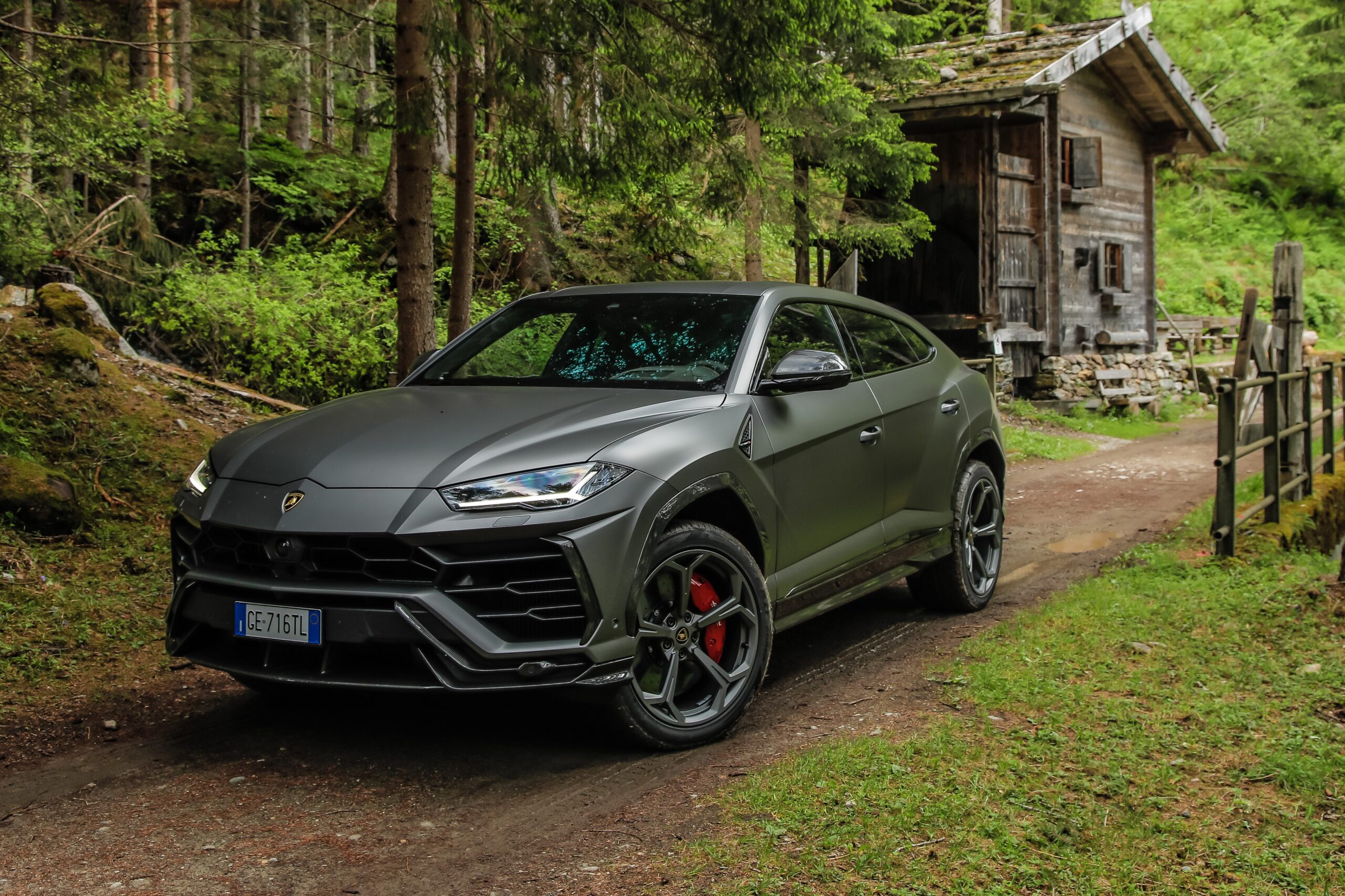 Lamborghini Urus 2021