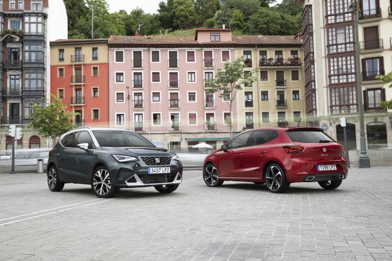 seat ibiza e arona