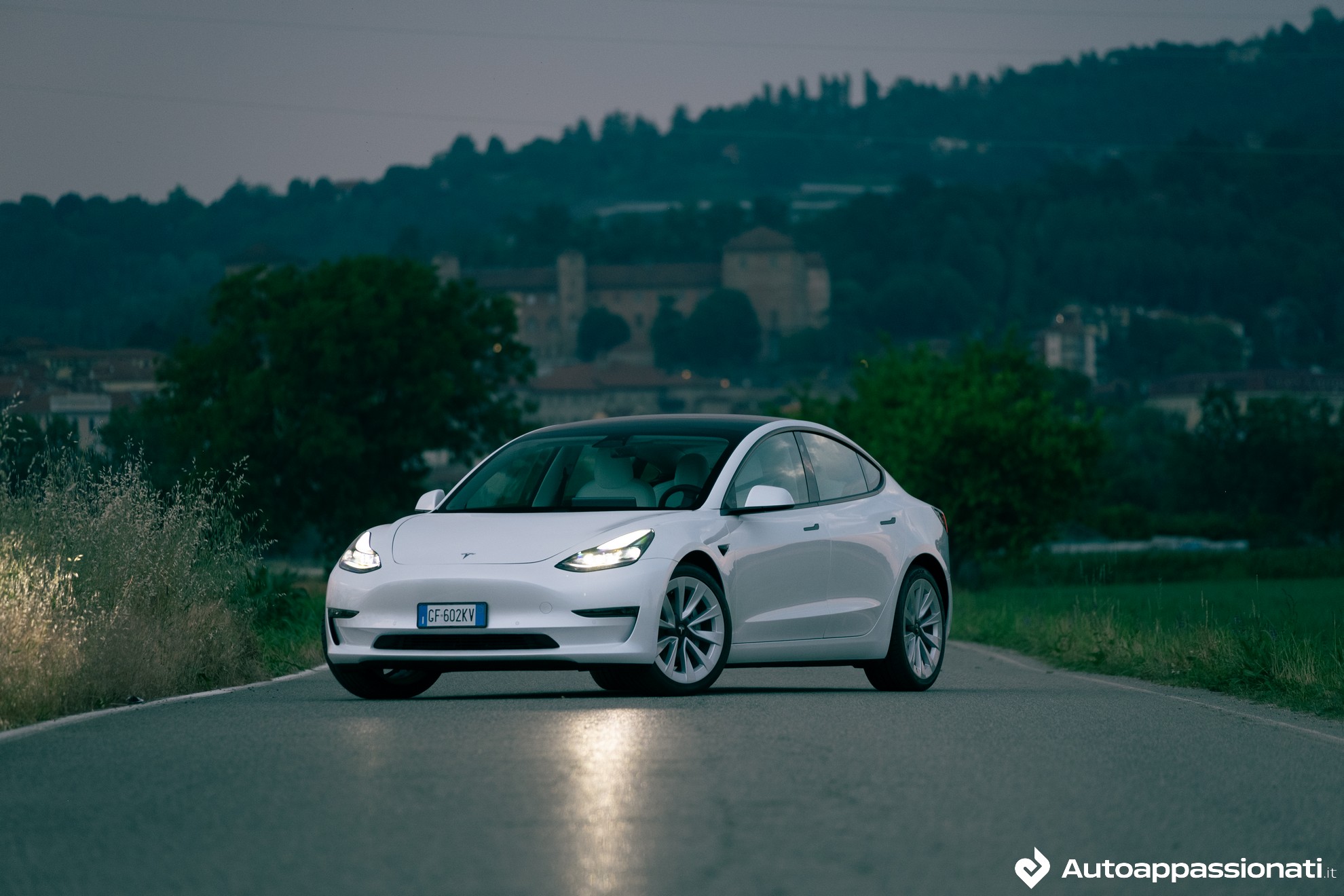 Tesla Model 3 Long Range AWD frontale