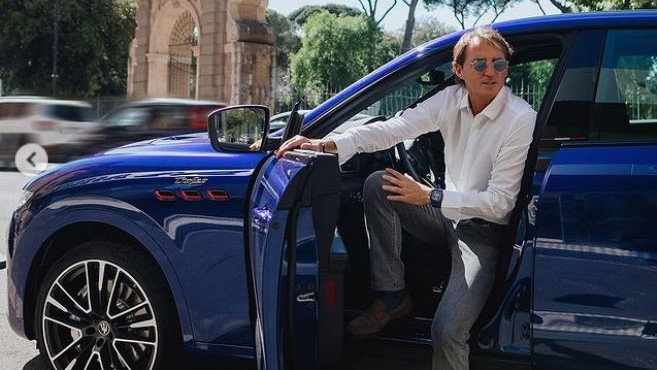 auto roberto mancini