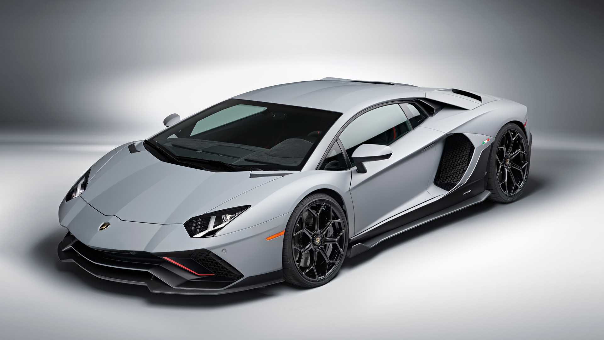 Lamborghini potrebbe riaprire la produzione della Aventador: ecco perché