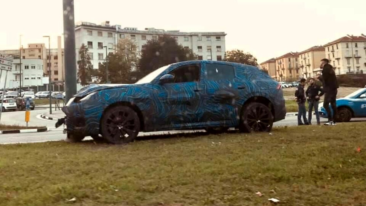 incidente maserati grecale a torino