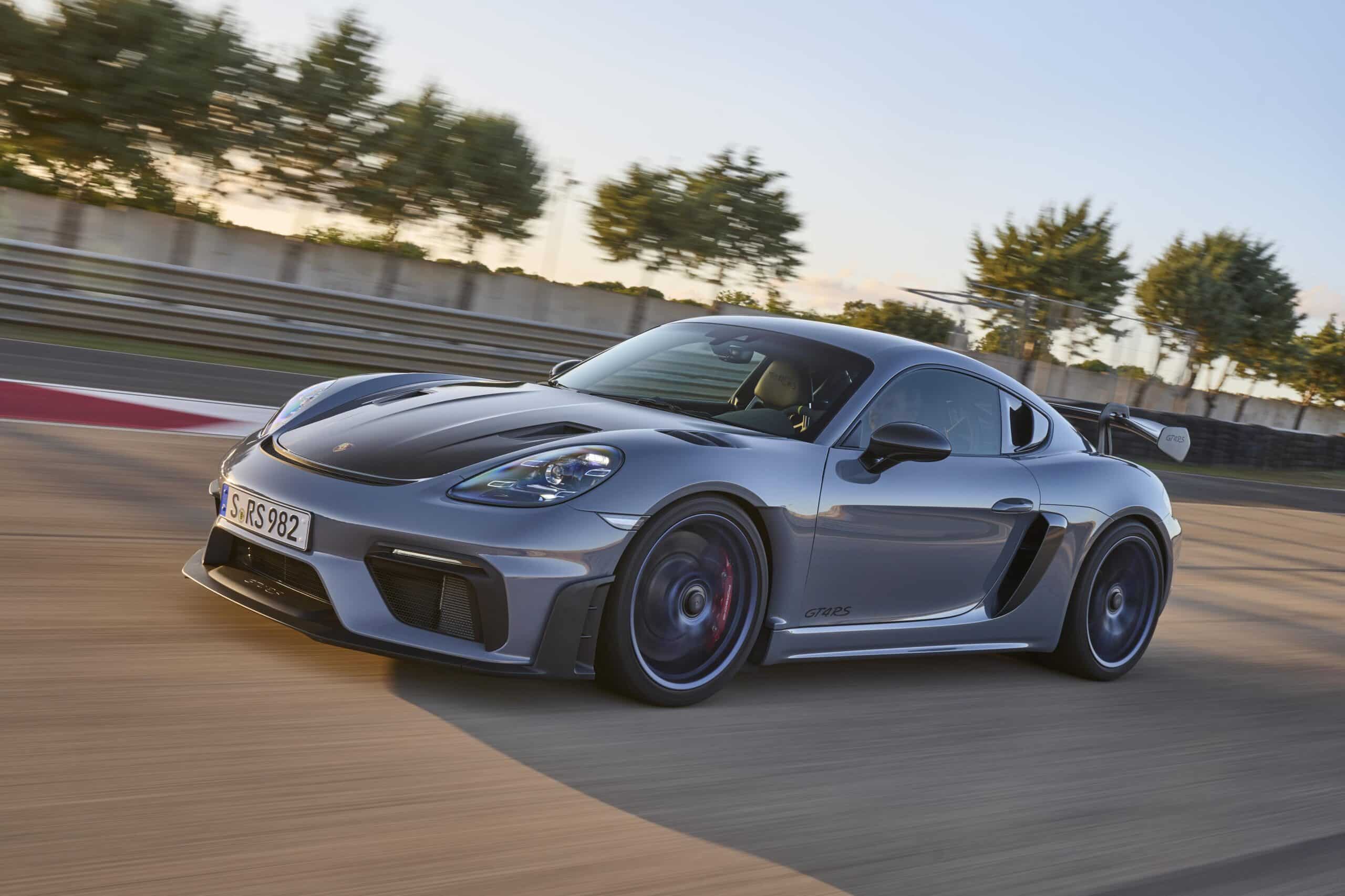 Porsche Cayman GT4 RS