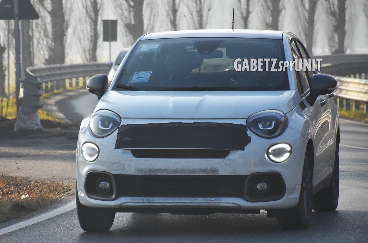 Fiat 500x 2022 lato