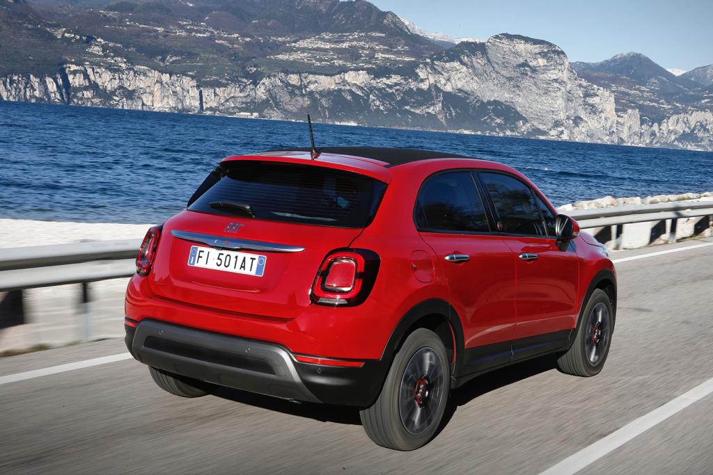 Fiat 500x (RED) rear