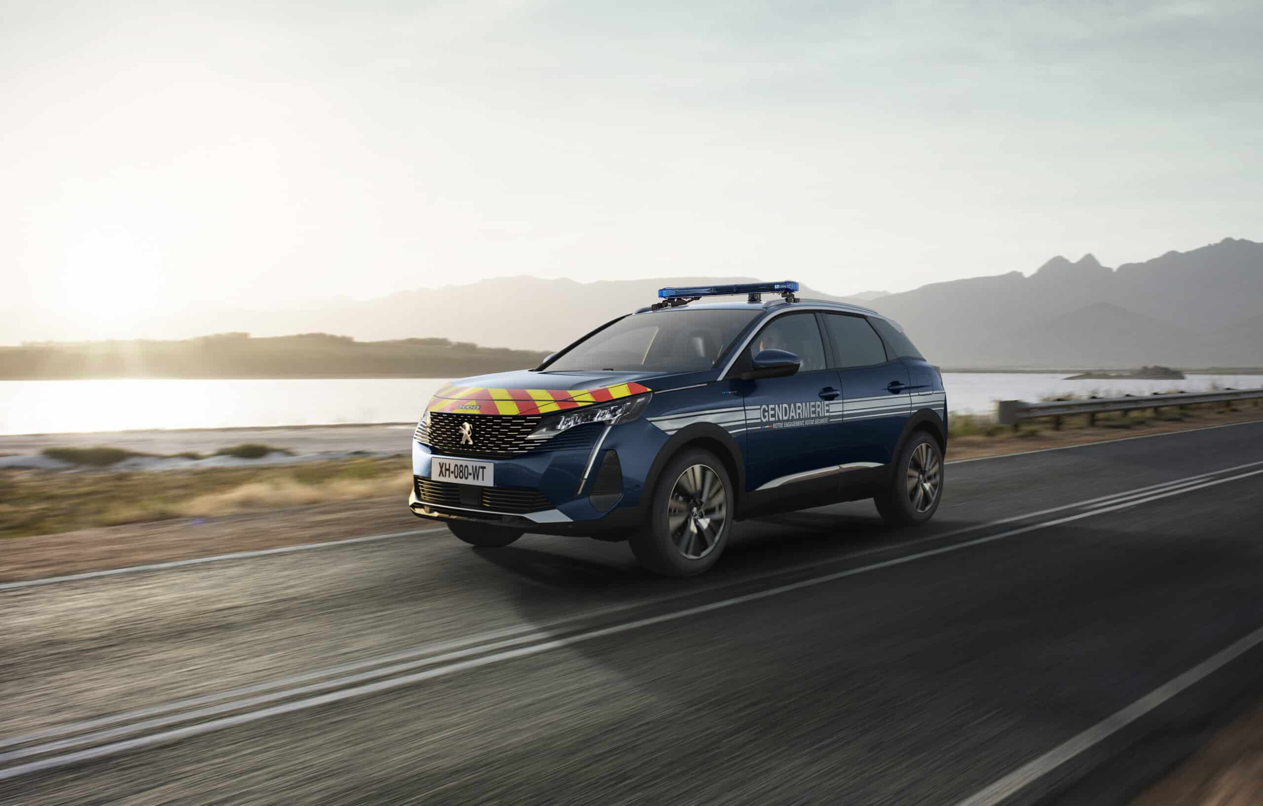 Peugeot 3008 Hybrid gendarmerie francese