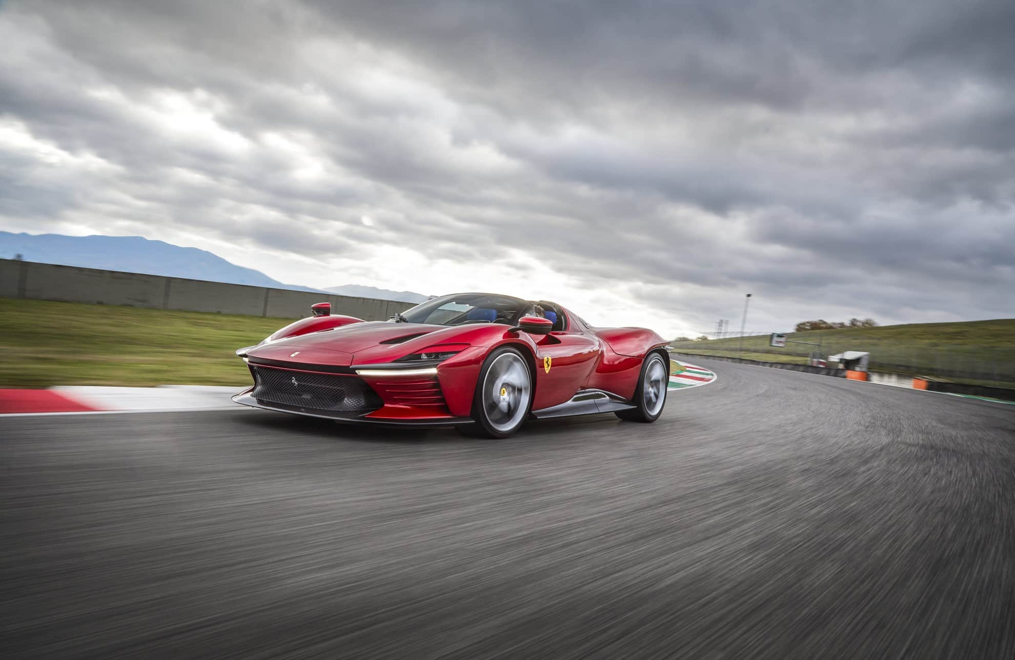 Ferrari Daytona SP3 la più bella di tutte: vince il Red Dot Best of the Best 2022