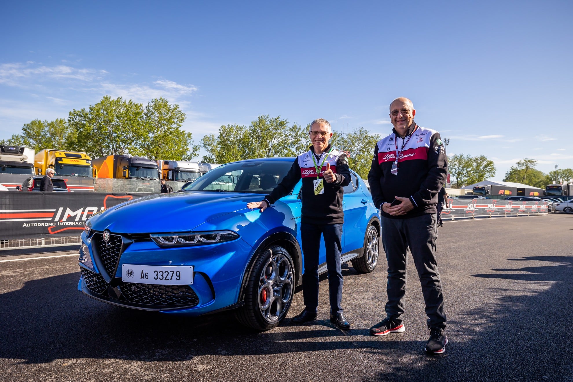 Carlos Tavares in visita a Imola ha provato la nuova Alfa Romeo Tonale