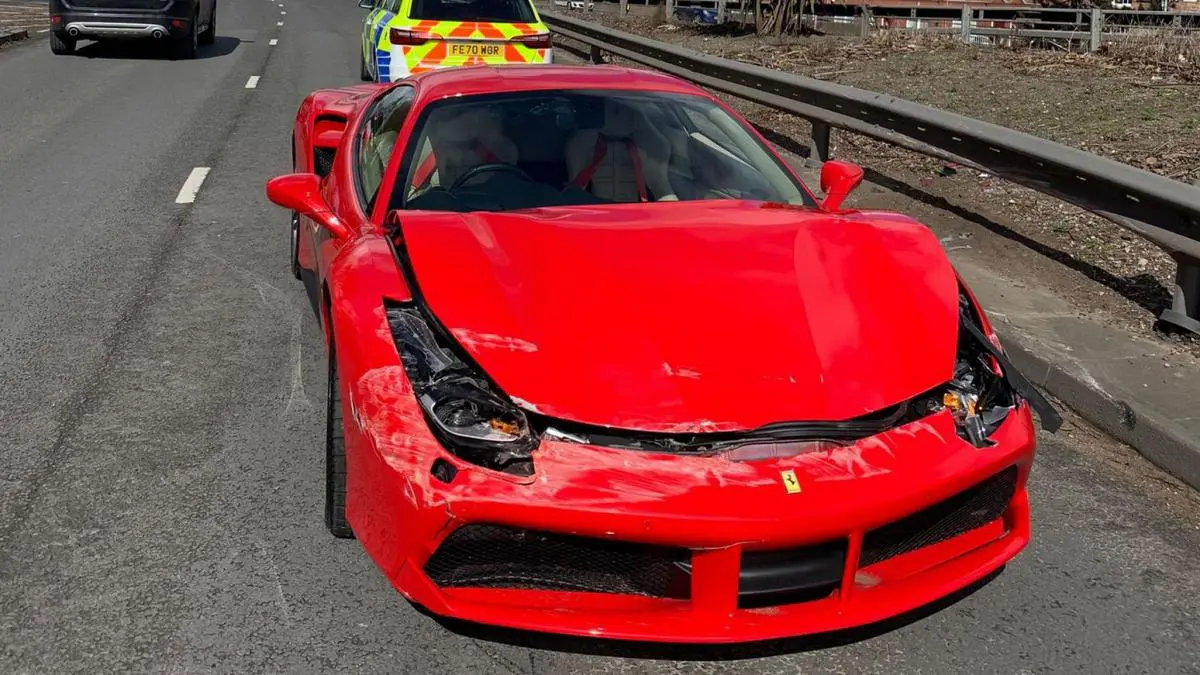 Solo 3 chilometri fuori dal concessionario per ridurre così una Ferrari 488 GTB