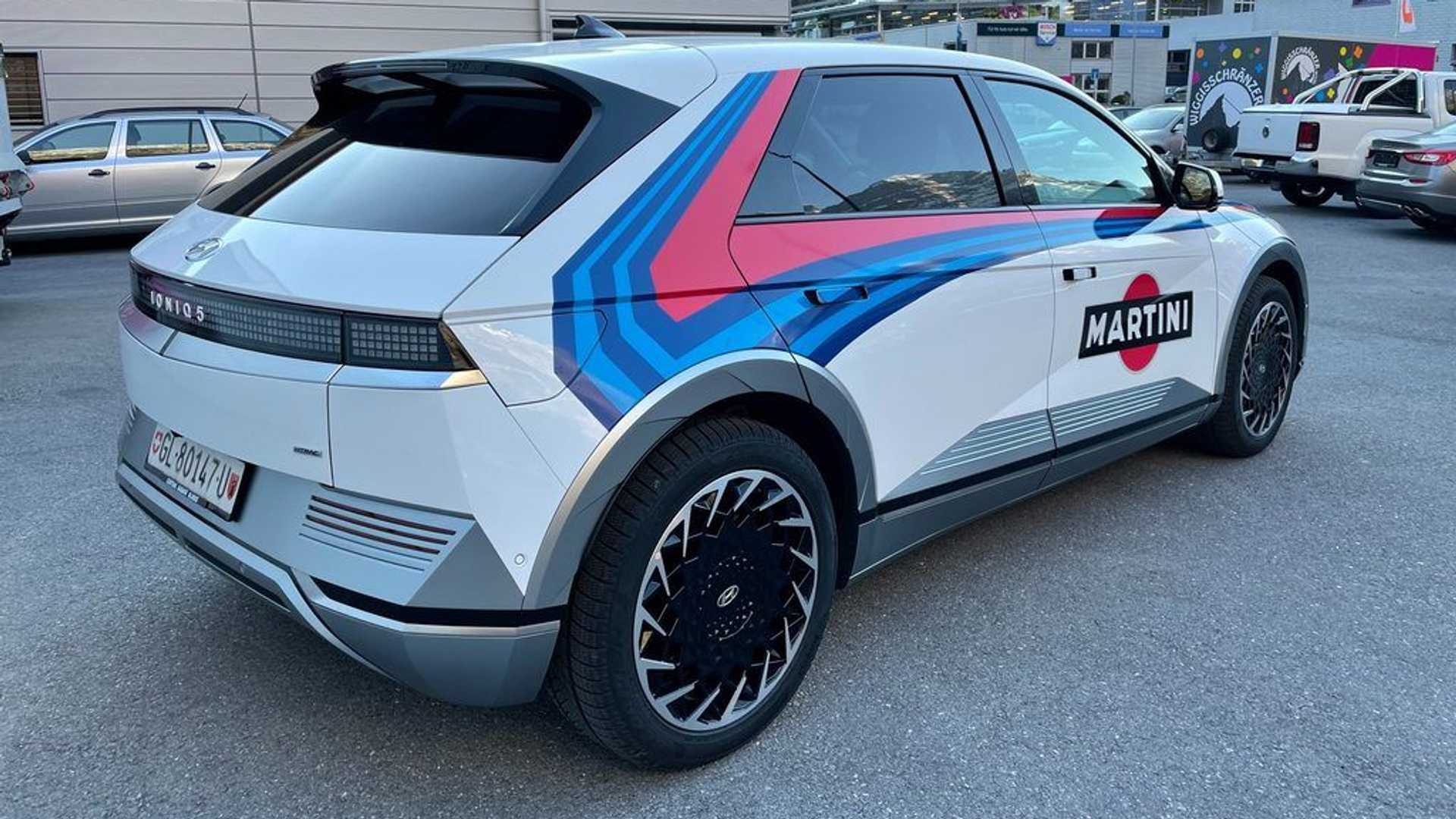 Questa Ioniq 5 Martini elettrica “omaggia” la Lancia Delta Integrale