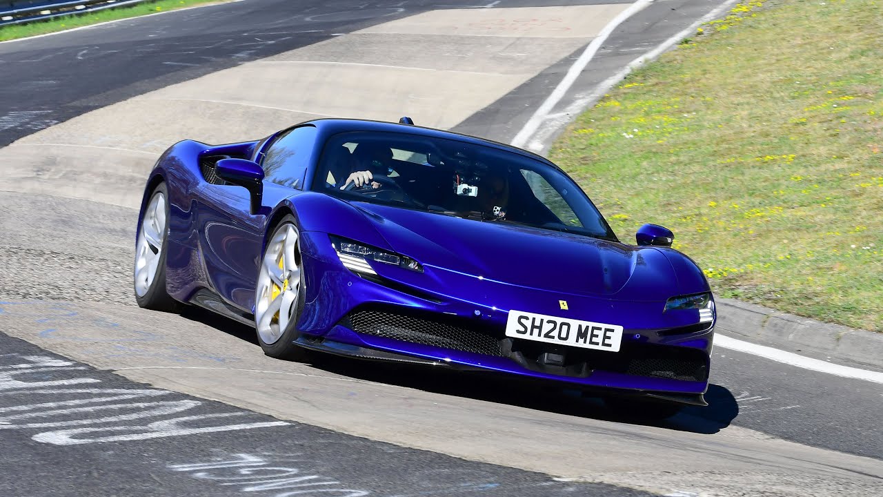 La SF90 Stradale e i suoi 1.000 CV alle prese del vecchio Nurburgring [VIDEO]