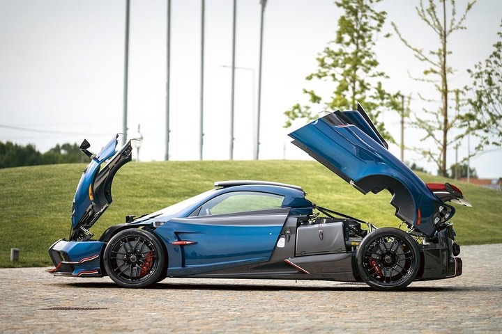 Pagani Huayra NC, una leggerissima one-off da 830 CV