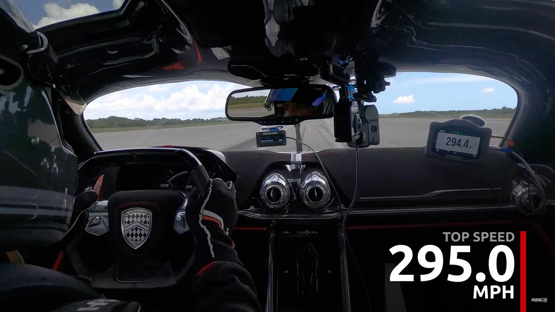 La SSC Tuatara sfiora un nuovo record: eccola a 475 km/h [VIDEO]