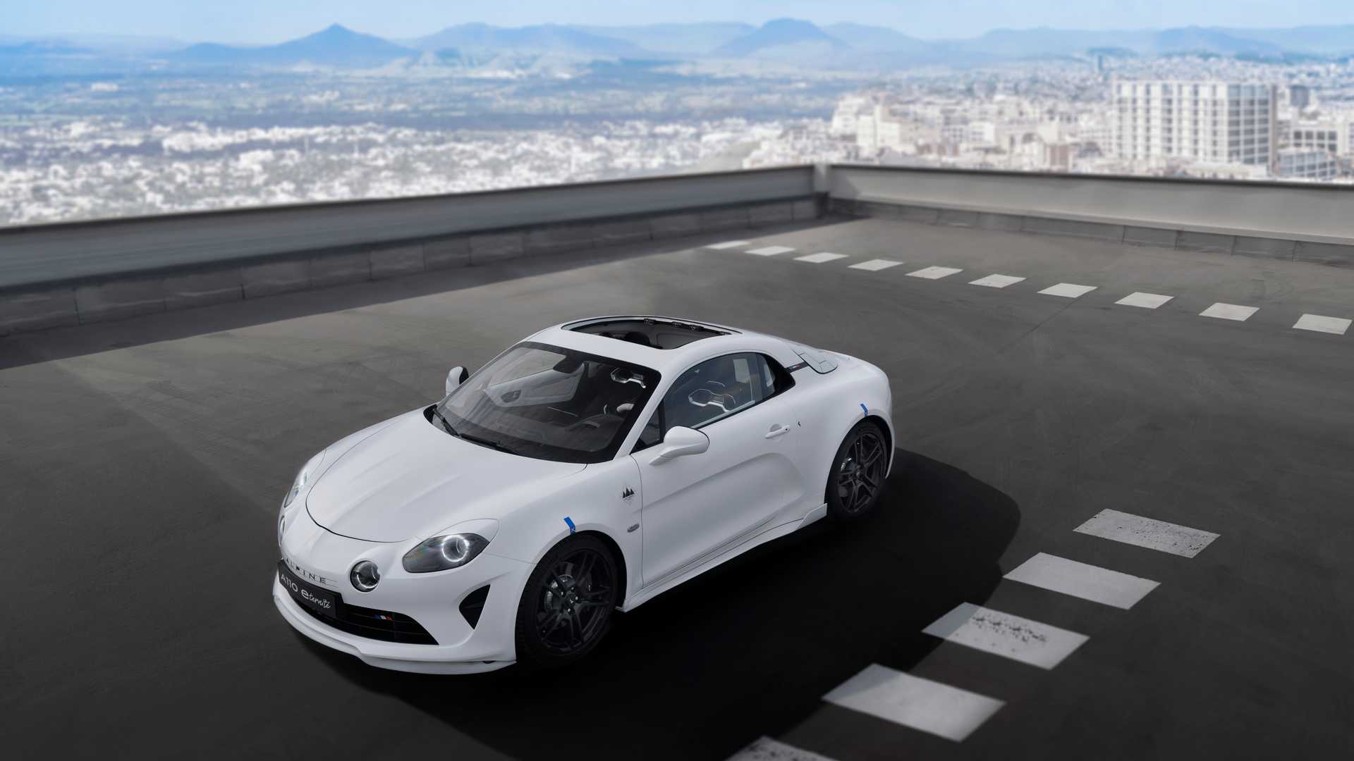 Alpine anticipa la futura A110 elettrica con una concept car, la E-Ternité