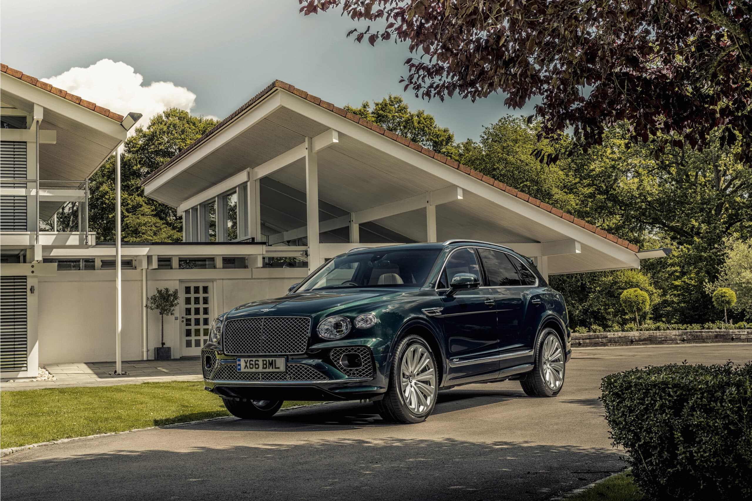 Bentley Bentayga Hybrid