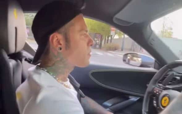 Ferrari Fedez: il rapper la mostra nelle sue storie in anteprima