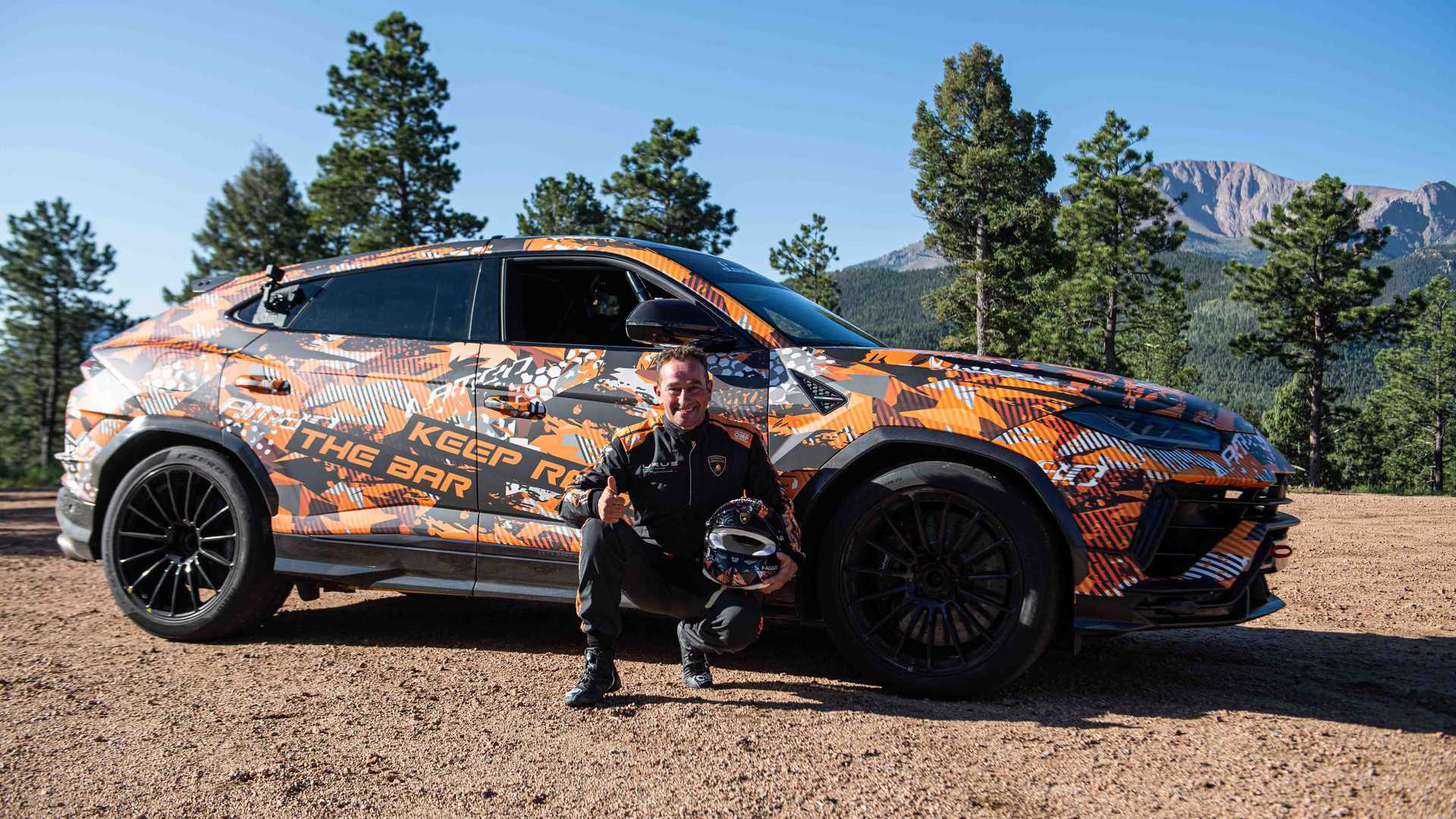 Lamborghini Urus Pikes Peak: battuto il primato della Bentley Bentayga