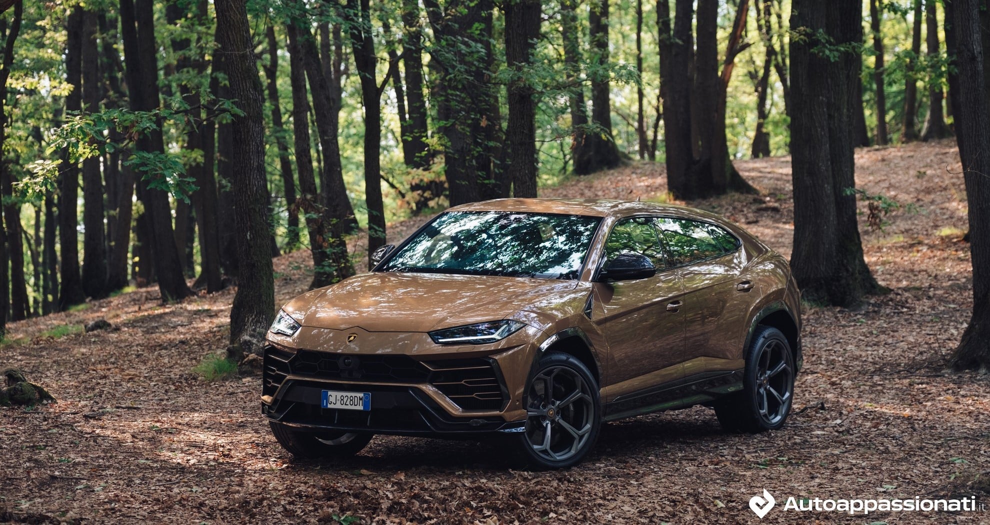 Lamborghini Urus 2022: prezzo, configuratore, prova su strada, motore